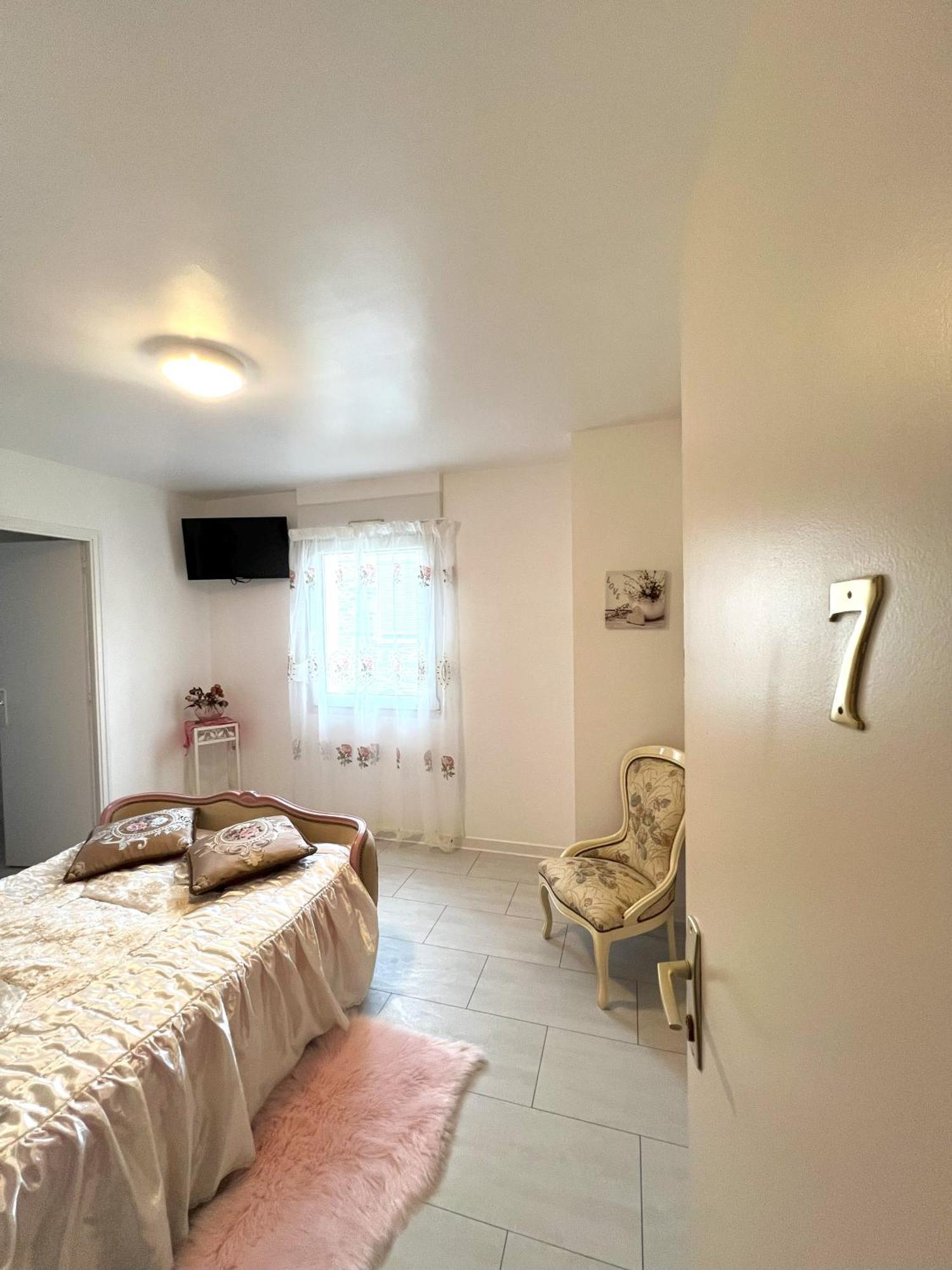 Bed and Breakfast Cap'Tain Cook Caurel  Esterno foto
