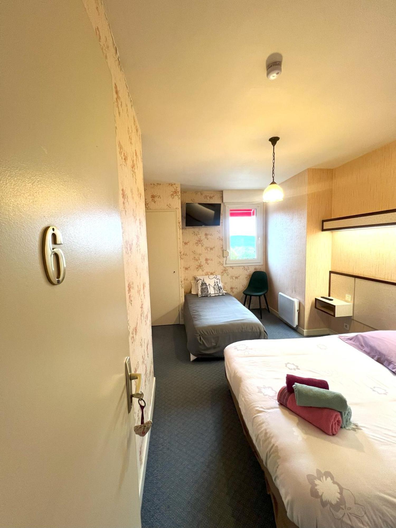 Bed and Breakfast Cap'Tain Cook Caurel  Esterno foto