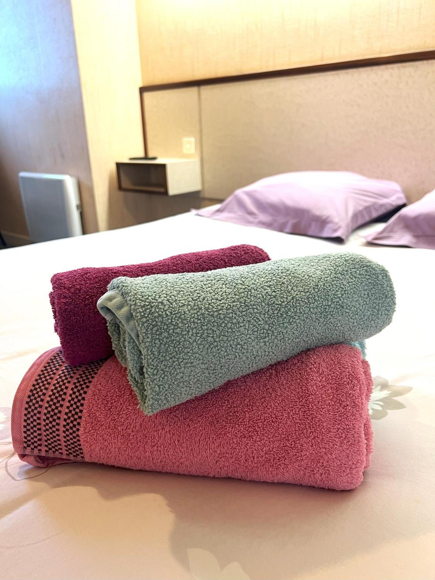 Bed and Breakfast Cap'Tain Cook Caurel  Esterno foto